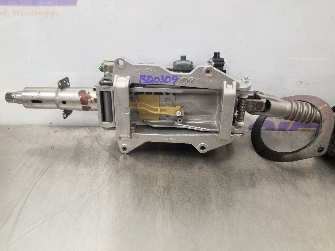 Maserati Levante Steering column P/N 06701022980