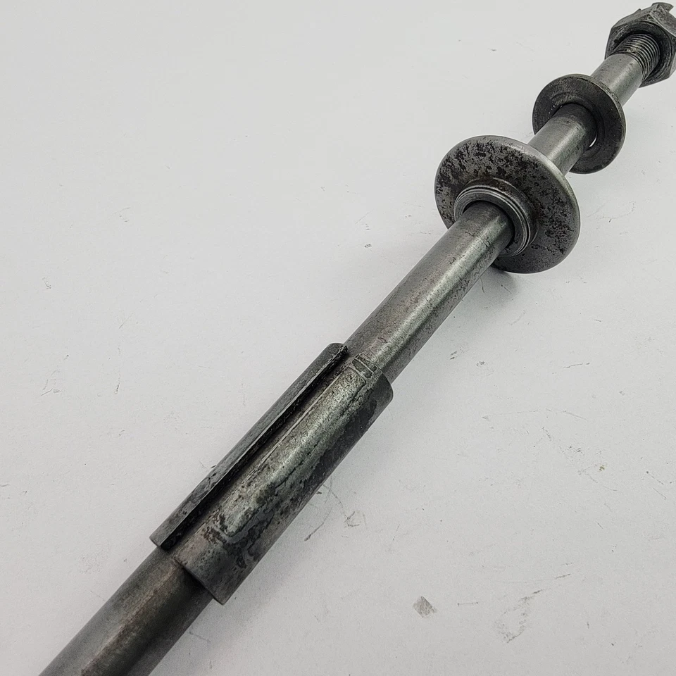 Eje delantero Yamaha 1974 74-78 125 175 250 TY250 DT125 DT175 MX125 MX175 Foto 3 de 4