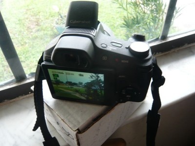 Sony Cyber-shot DSC-HX200V Digital Camera - Missing Battery Door but WORKS -READ