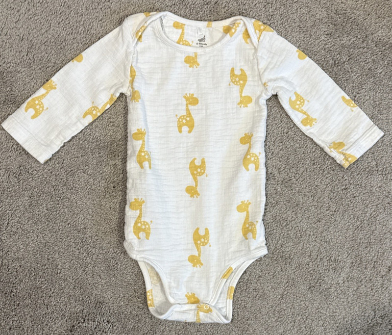 Aden + Anais Long Sleeve Giraffes One-Piece Sleeper Bodysuit Size 6-9 Months