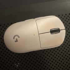 Logitech G PRO X Superlight Wireless Gaming Mouse has weird yellow stain 