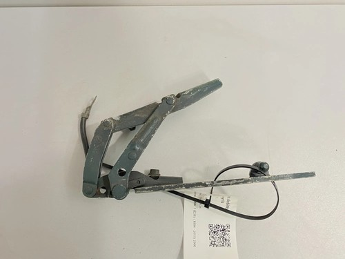 BMW 7 E38 Motorhaubenscharnier vorne rechts 1234567 2000 10715817