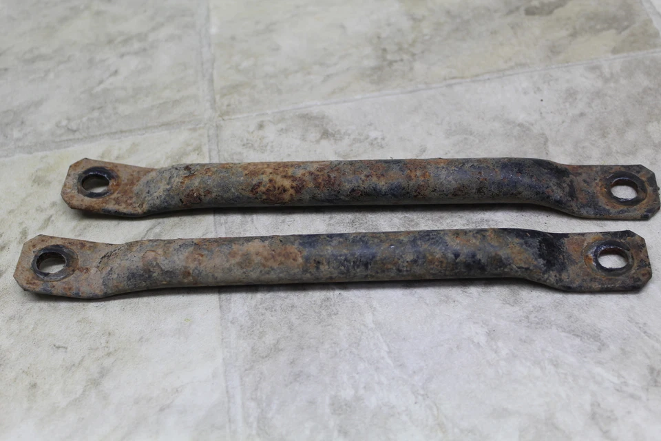 Suportes de para-choque dianteiro 83-87 Suzuki Quadrunner 125 fabricante de equipamento original 43971-18900 - Imagem 3 de 4