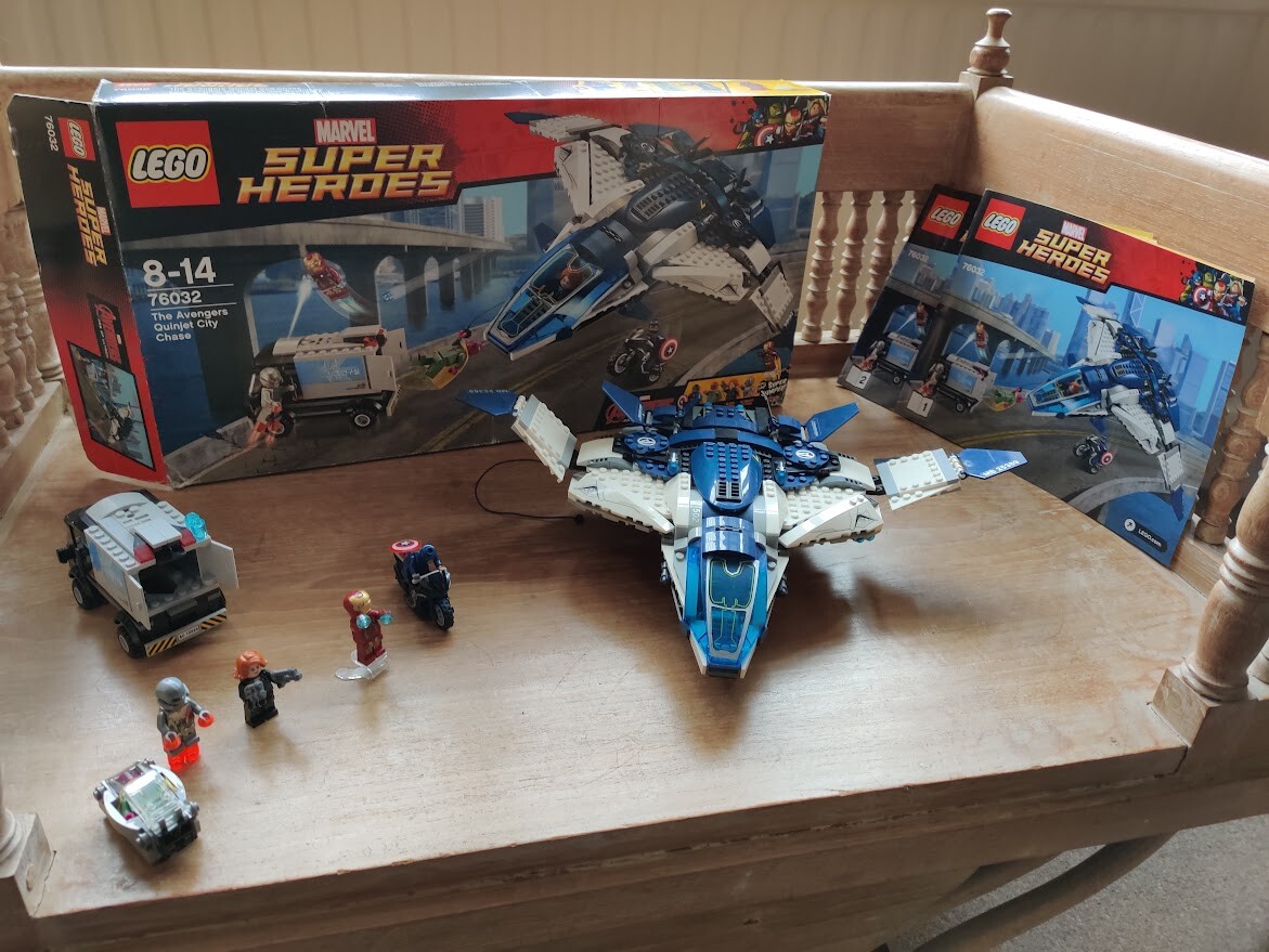 Lego 76032 Marvel Super Heroes Avengers Quinjet City Chase COMPLETE