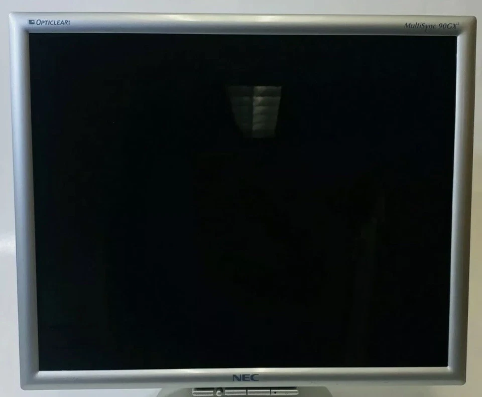 NEC MultiSync 90GX² 19" LCD Vintage Gaming Monitor 4ms Fast Response 1280x1024 - Image 3 of 4