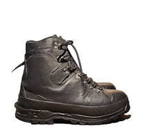 Meindl Bund German waterpoof mountain boots for Hiking and mountaineering UK 8.5