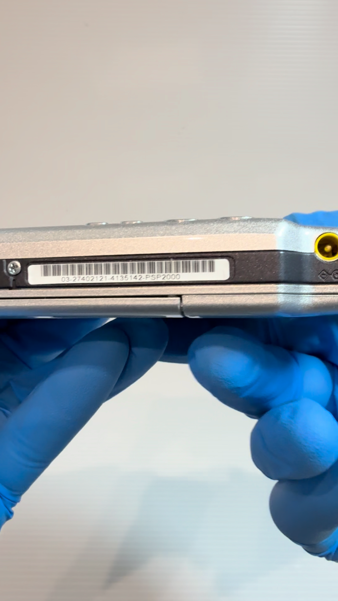 Sony PSP-2000 Crisis Core Final Fantasy FF Ⅶ 7 10th Limited