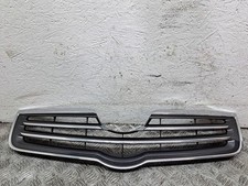 Calandre Toyota AVENSIS