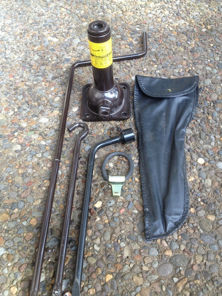1996-2002 Toyota 4Runner Factory OEM Jack Tools Bag | 09111-35150