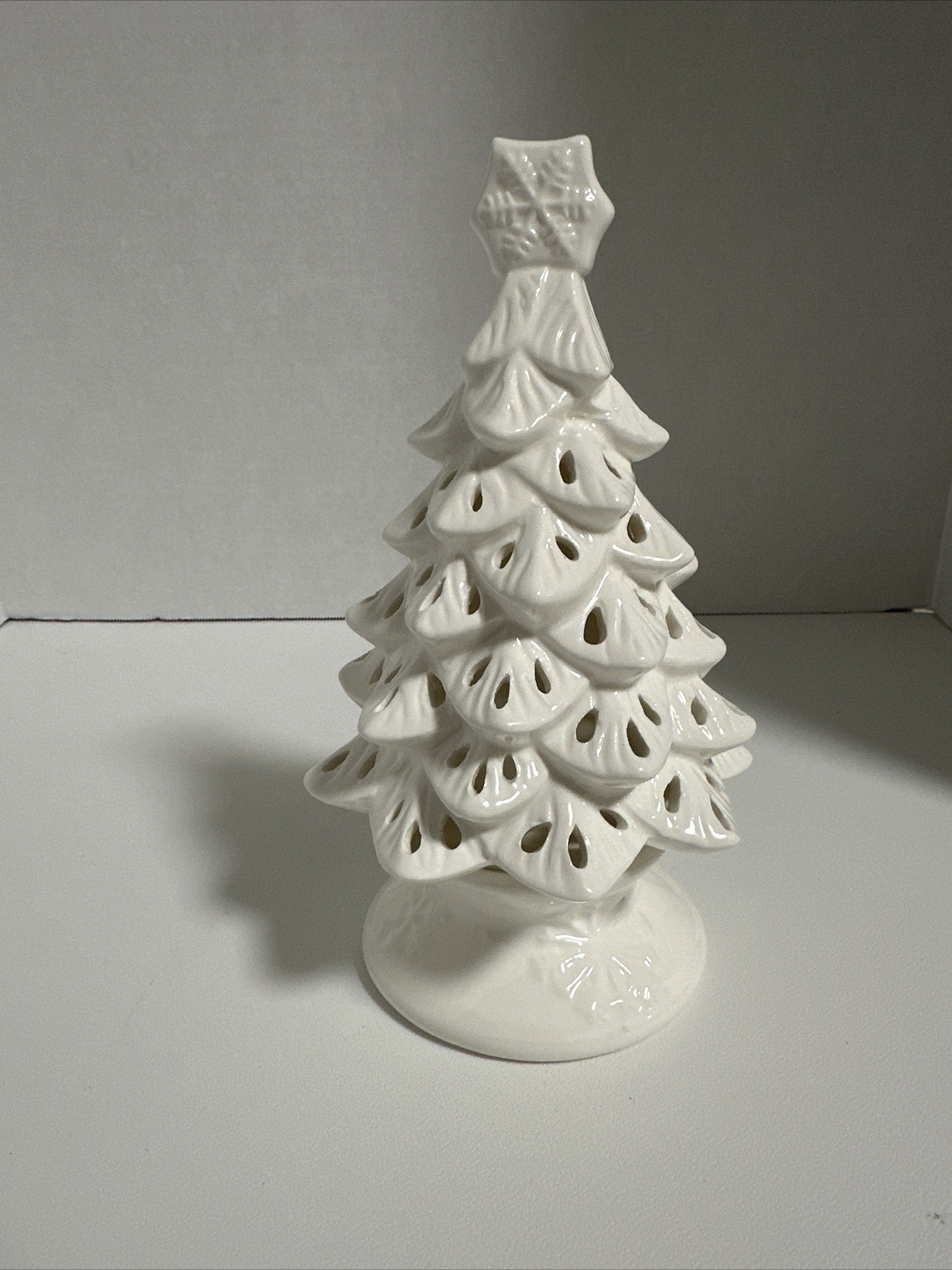 Yankee Candle Christmas Tree Tealight Candle Holder White Porcelain EUC 9" eBay