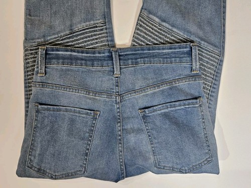 Boohoo Womens Size 6 Light Wash Slim Fit High Waist Biker Jeans Zippered Pockets - Picture 7 of 16