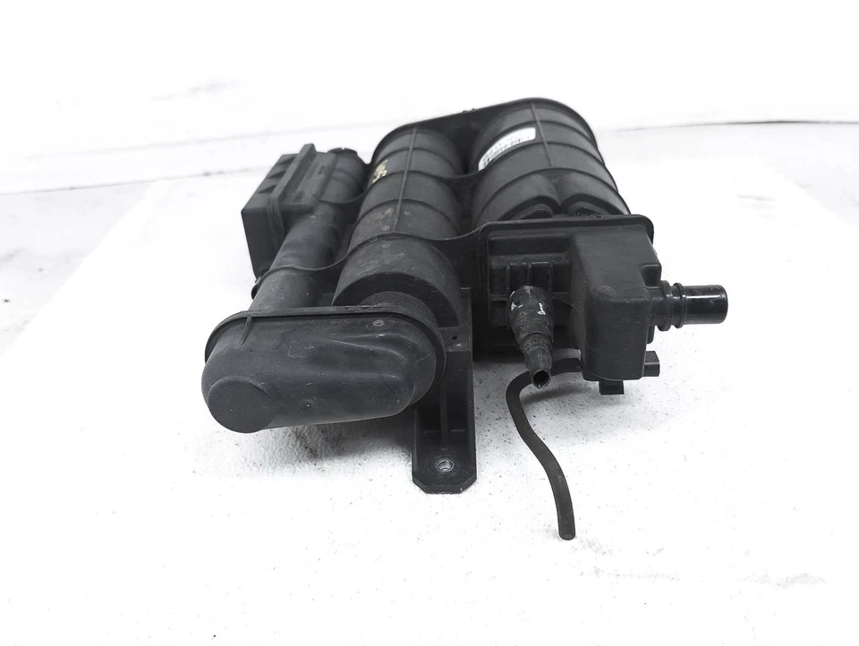 Válvula de detección de fugas de bote de evaporación Acura Mdx 2014-2020 3,5 L 17011-Tz5-A01 Foto 3 de 4