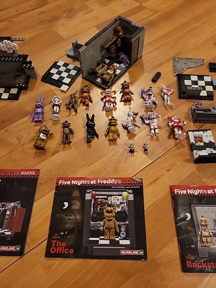 McFarlane Toys Five Nights at Freddy's Lot Of Incomplete Pieces See Pictures - Image 3 of 4