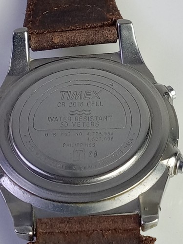 Vintage Timex Expedition watch - Picture 17 of 19