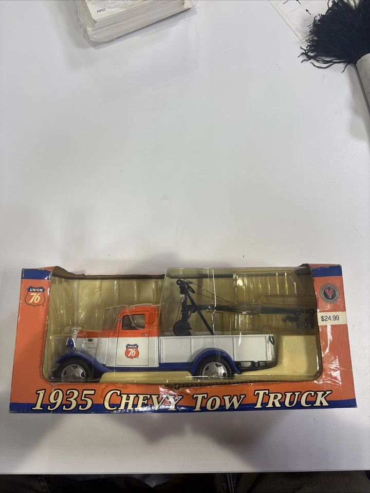 Camión de remolque Chevrolet Union 1935 fundido a presión Crown Premiums escala 76 1:24 clásico Foto 2 de 4