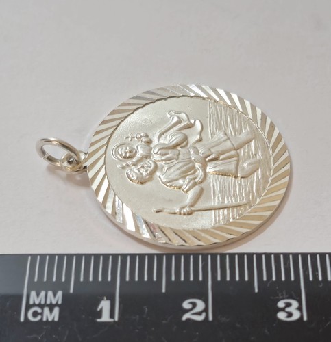 925 Sterling Silver Round Saint Christopher Pendant 30mm x 25mm - Picture 8 of 10