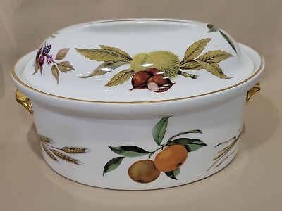 Royal Worcester Eversham Gold 10x7 in Oval Covered Casserole shape-24 size-4