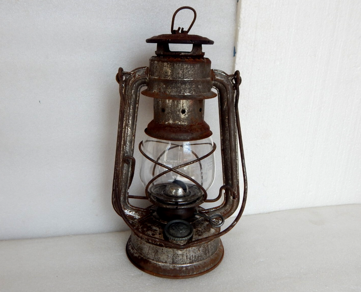 Vintage FEUERHAND BABY 275 Lantern Oil Kerosene Nights Glass