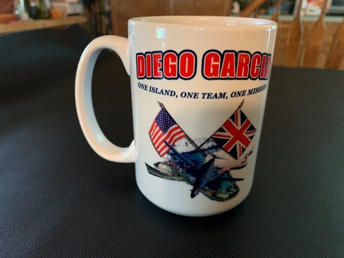 Taza de café Diego Garcia One Island, One Team, One Mission 4,5" - Imagen 2 de 4
