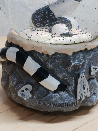 Beetlejuice Sand Worm Musical Snow Globe Funeral March of a Marionette - Picture 6 of 20