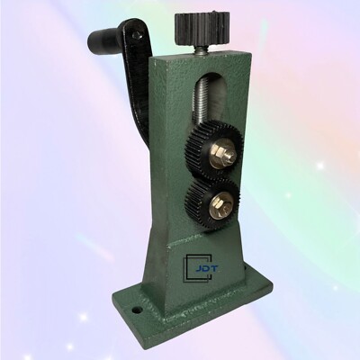 Zig-Zag Machine Hand Operated Green With 5 Gear Sets -Ribbed Pattern Making| JDT