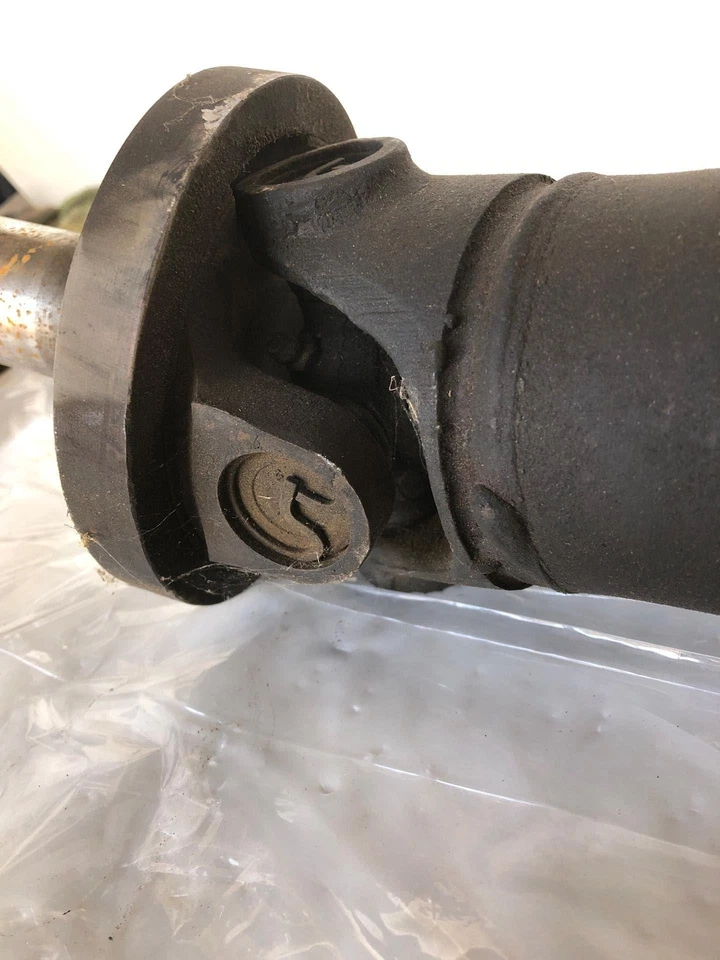 1994 - 1995 FORD MUSTANG 8-302 5.0L A/T RWD Rear Drive Shaft Propeller OEM - Image 4 of 4