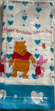 HALLMARK WINNIE THE POOH TABLE COVER KIDS BIRTHDAY PARTY, NEW