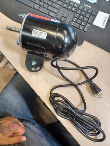 OEMTOOLS 30" 120V Oscillating Pedestal Fan MOTOR ONLY MSI-750-12060