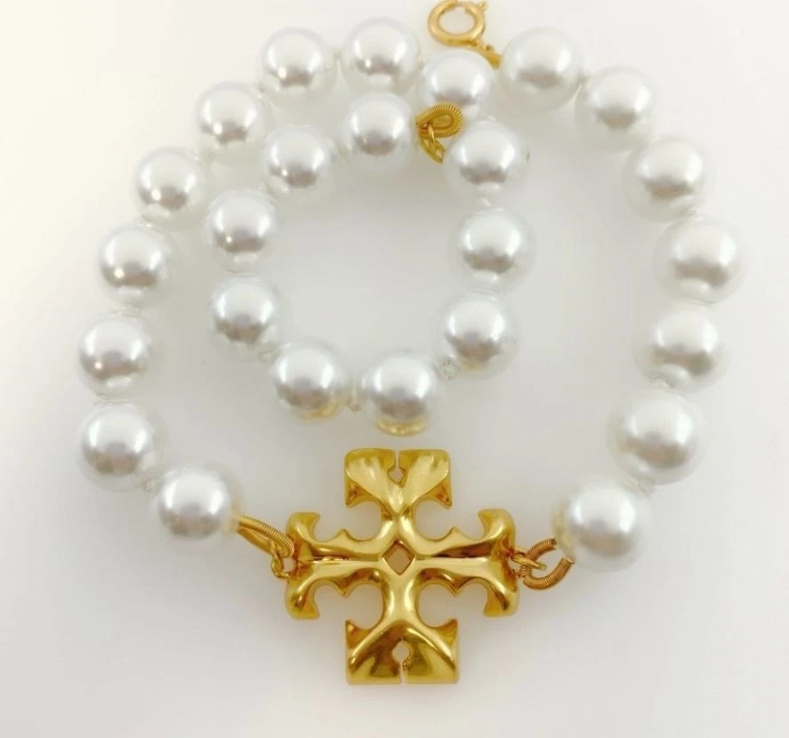 Collar Choaker Tory Burch Roxanne Oro y Perla Foto 3 de 4