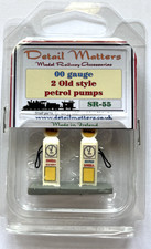 Model Railway Accessories OO Gauge Old Style Petrol Pumps  - Detail Matters SR55