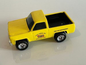 ERTL CHEVROLET CHEVY PICKUP KENT FEED DEALER PROMO TRUCK MUSCATINE IOWA