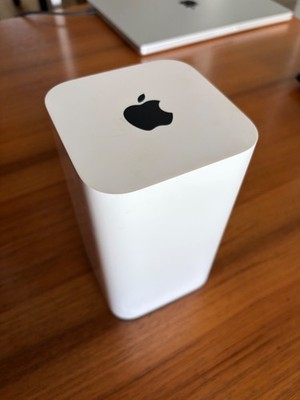 Apple AirPort Time Capsule 5. Generation A1470 | 2TB | WLAN-Router