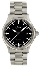 Sinn 556i with B&P. H-link bracelet, perfect condition