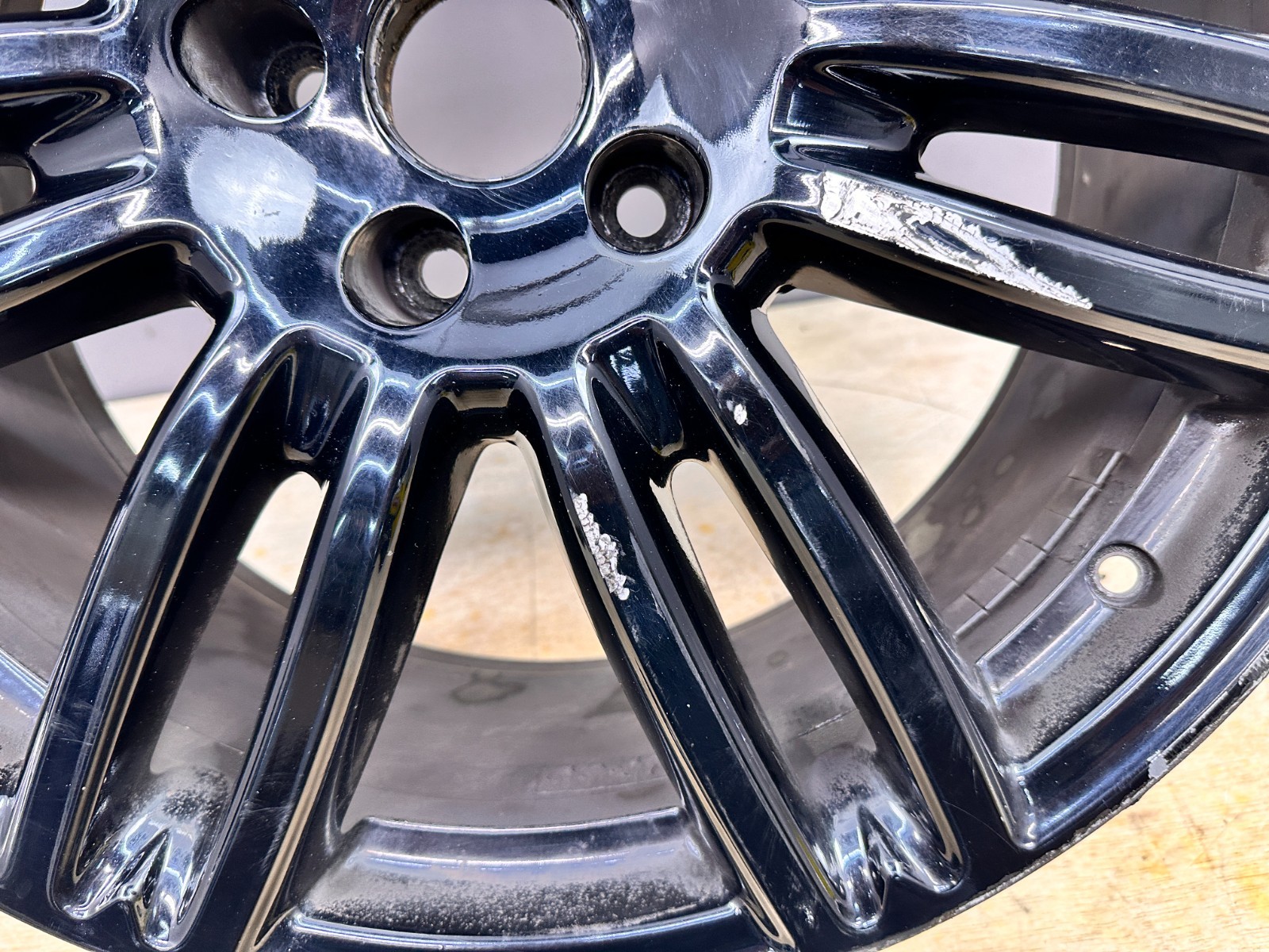 2014-2021 Maserati Ghibli Front 20" Wheel Rim Alloy OEM 20X8.5