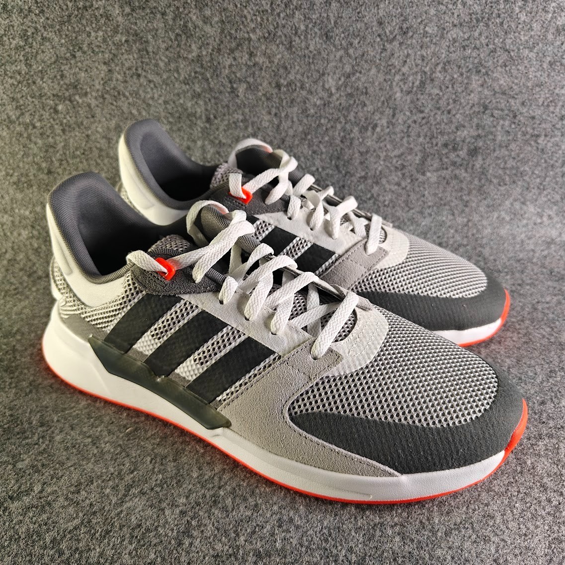 SAOLA NUOVO Adidas Run 90S Uomo US 11.5 Grigio Rosso Solare EE9871 Cloudfoam Tomaia in Pelle