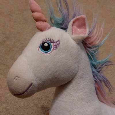 Einhorn Plüsch Build-A-Bear 16 Zoll weiß pastell Mähne glitzernde Hufe Stofftier