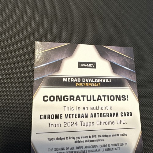 2024 Topps UFC Chrome Merab Dvalishvili Auto Veteran Autograph BW Champ CVA-MDV - Bild 7 von 7