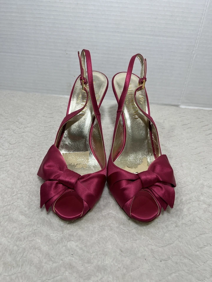 Valentino Garavani Women’s 37 US 6.5 Pink Satin Bow sandals Shoes heels - Image 2 of 4