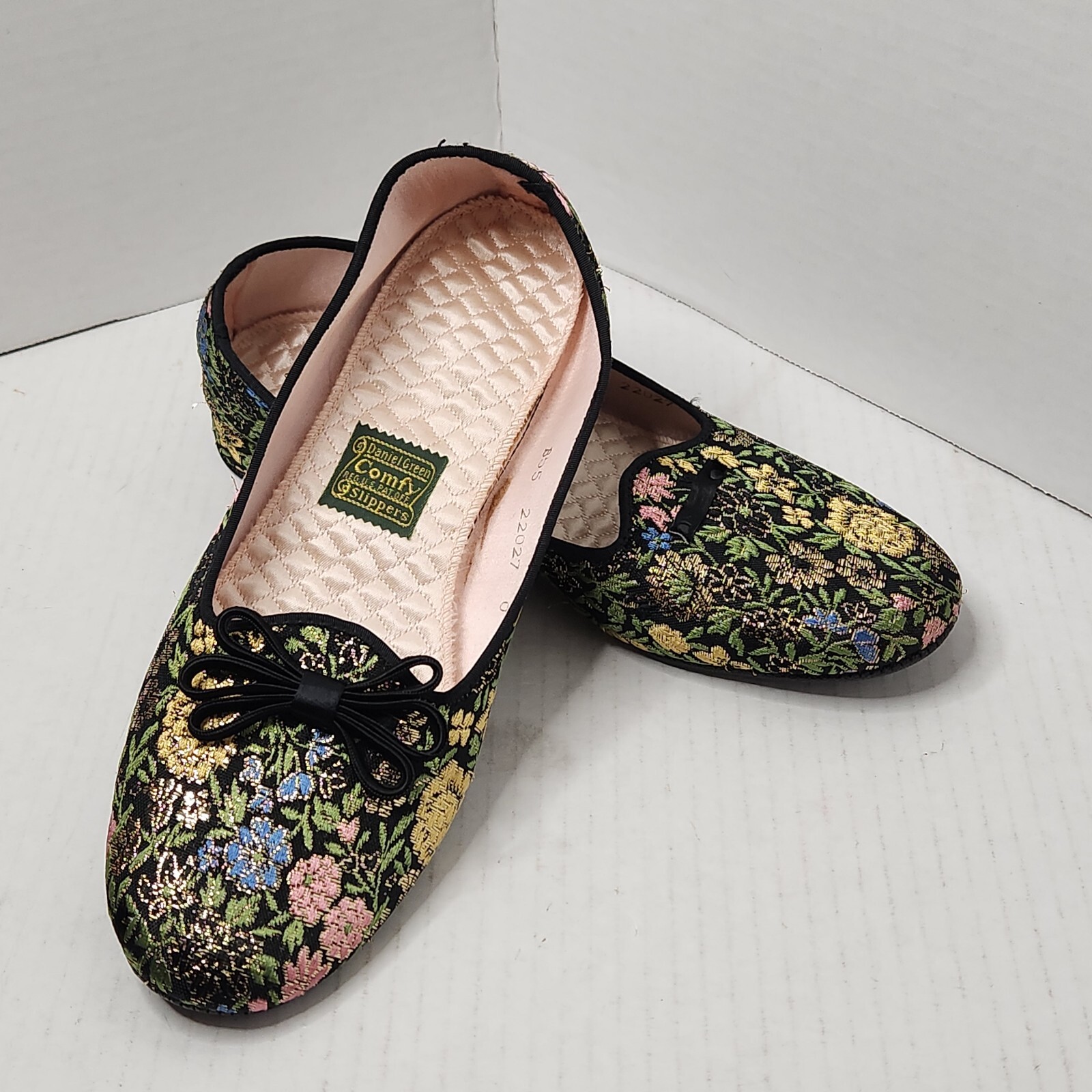 Vintage House Shoes Size B 55 Multicolor Retro