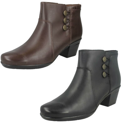 clarks womens ankle boots wide fit