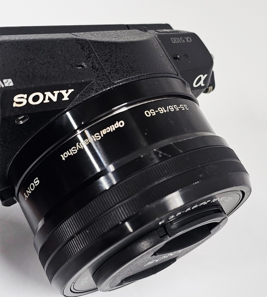 Sony Alpha A5100 Bianca Con Doppio Zoom 16-50mm E 55-210mm, Come Nuova, 3235 Scatti