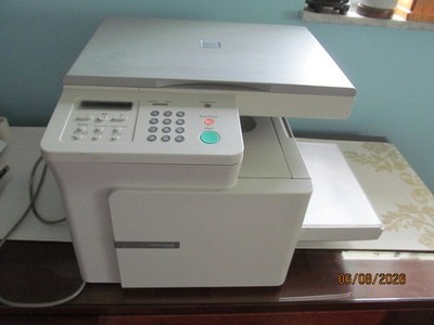 Canon ImageClass D320 Laserjet Monochromatic Printer, Scanner & Copier H12255