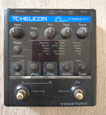 TC-Helicon VoiceTone Create XT Vocal Effektpedal 2-Kanal 48V Reverb/Delay
