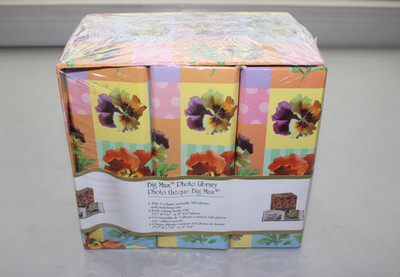 MBI Big Max Photo Library 3 Volume Set Holds 300 4 X 6 Photos Floral LB0346-1