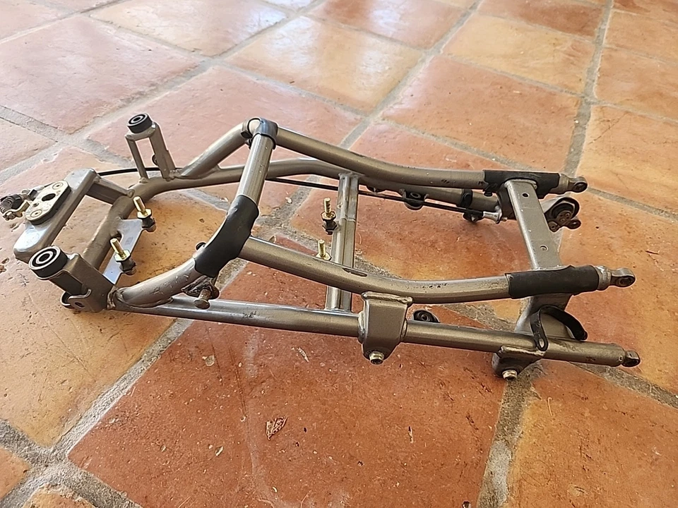 2002.Ducati 748R subframe rear - Image 3 of 4