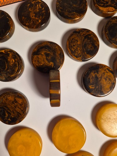 Vintage Backgammon Checkers Swirled Brown & Butterscotch Set Of 25 - Bild 5 von 7