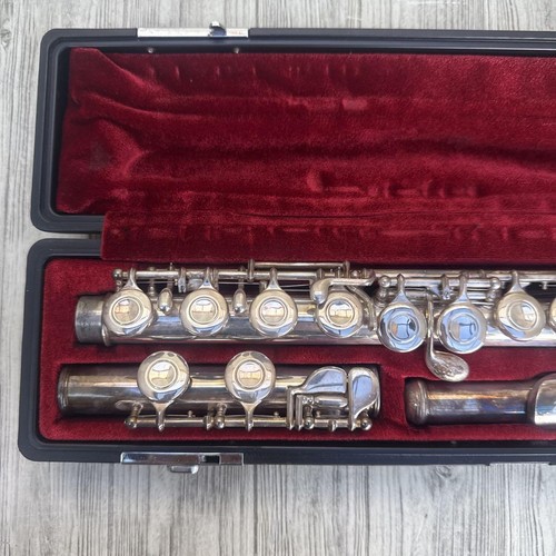 Yamaha YFL-311 Flute Silver Headjoint with Hard Case Discontinued Model - Picture 2 of 8