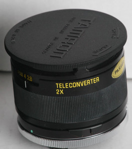 TAMROM 2X converter f 2.8 with mount for Contax / Yashica, with cap & case.
