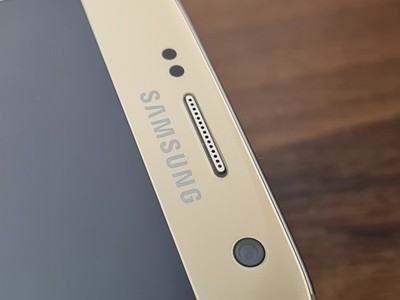 SAMSUNG Galaxy S7 Gold Platinum new Display & Rückseite from SAMSUNG Repair