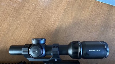 Vortex Optics Strike Eagle 1-8x24mm 30mm EBR-8 FFP Rifle Scope - Black (SE-1801)